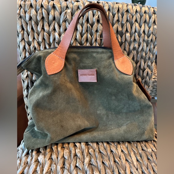 Parker Thatch Handbags - Retired Parker Thatch Charlie Olive